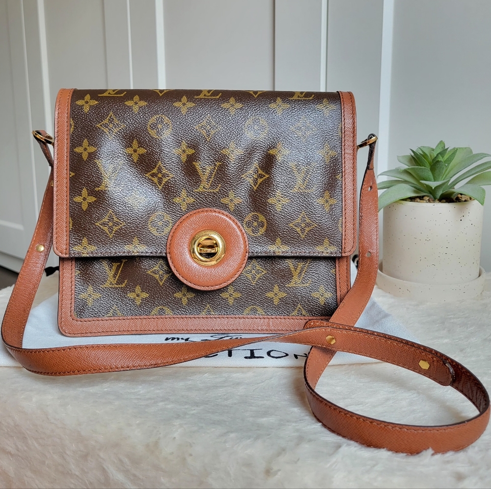 💕Beautiful Louis Vuitton Crossbody Shoulder Monogram - RASPAIL